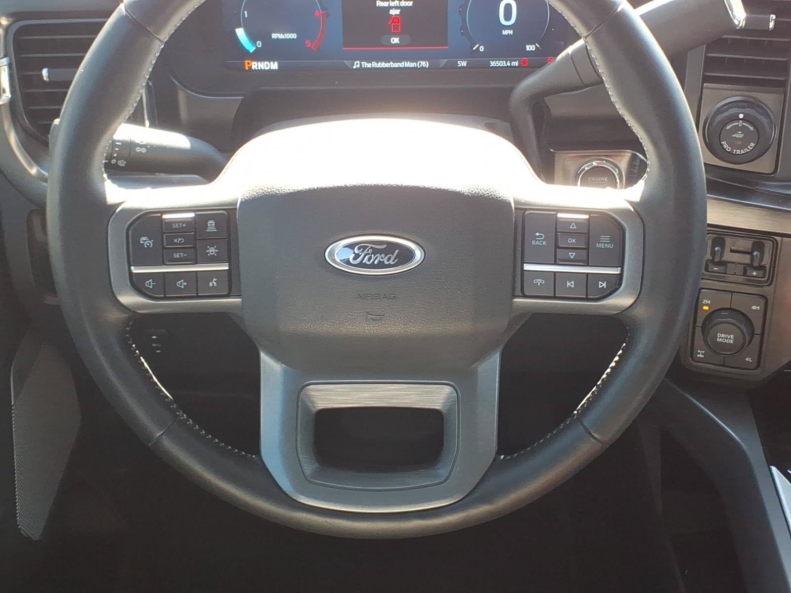 Certified 2024 Ford F250 Lariat w/ Lariat Ultimate Package AWD/4WD image 14