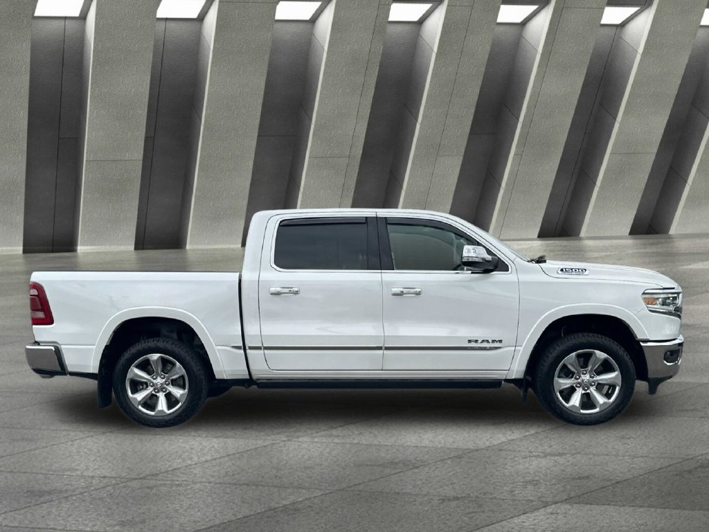 Used 2022 RAM 1500 Limited AWD/4WD image 2
