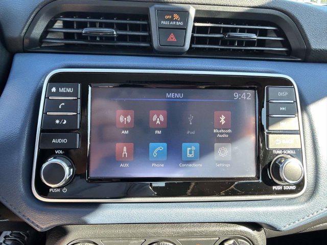 Used 2025 Nissan Versa SV FWD image 22