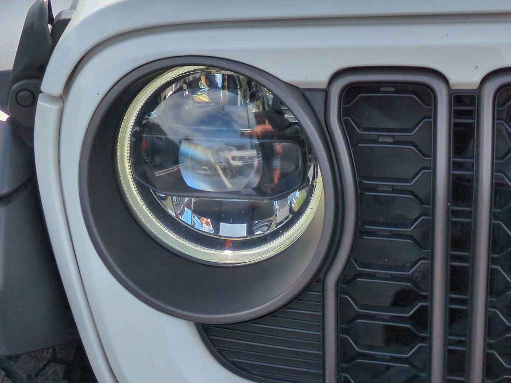 Used 2024 Jeep Wrangler Unlimited Rubicon image 10