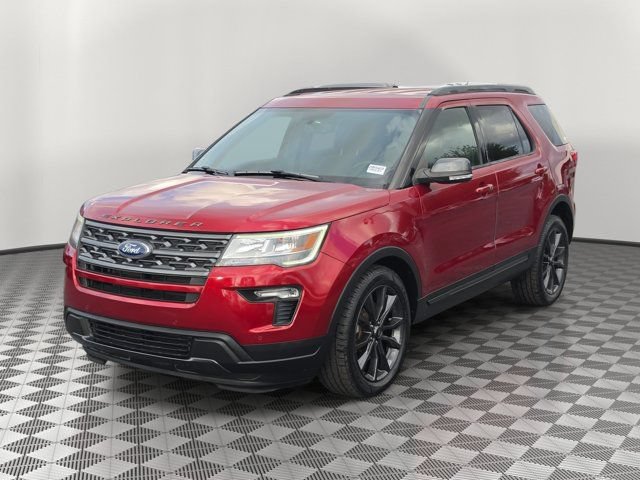Certified 2019 Ford Explorer XLT w/ Equipment Group 202A FWD image 3