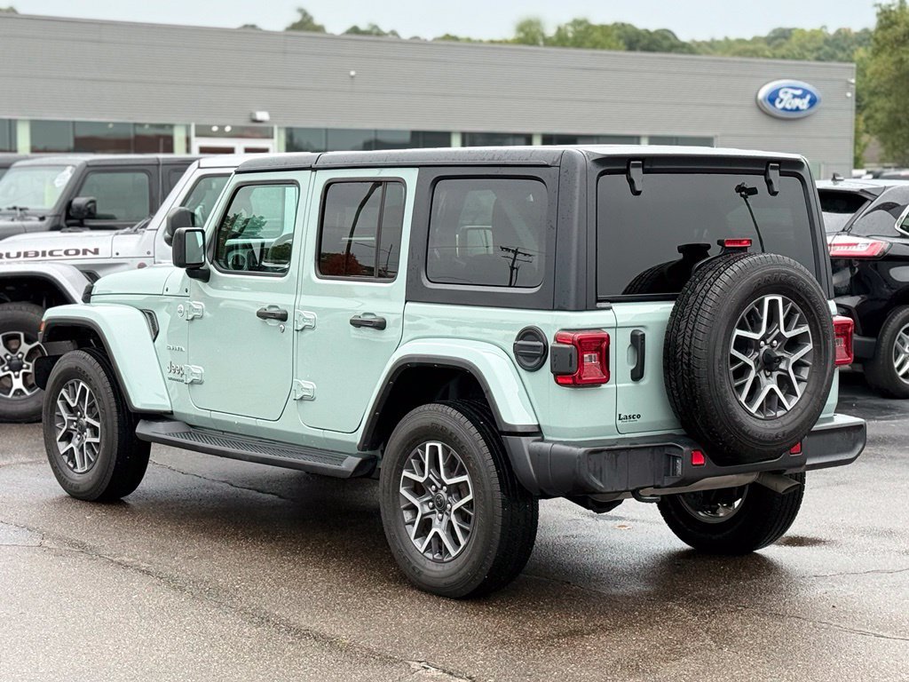 Used 2024 Jeep Wrangler Unlimited Sahara AWD/4WD image 36