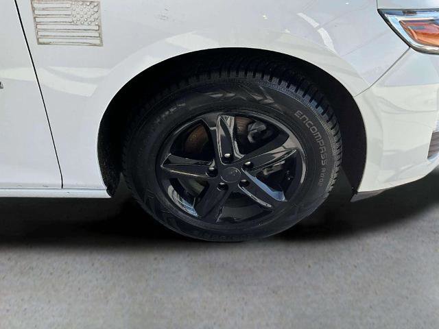 Used 2022 Chevrolet Malibu LS image 29