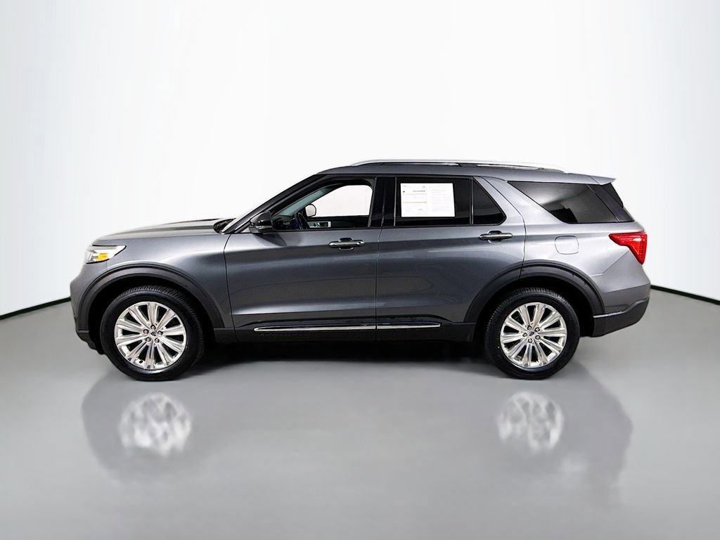 Certified 2022 Ford Explorer Limited w/ Equipment Group 301A image 2