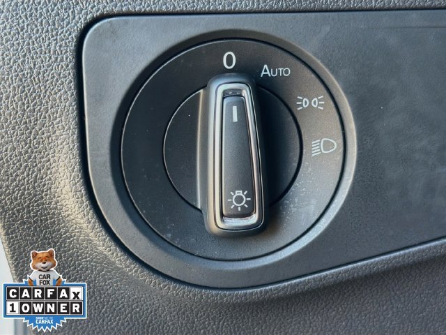 Used 2023 Volkswagen Tiguan SE w/ Panoramic Sunroof Package FWD image 35