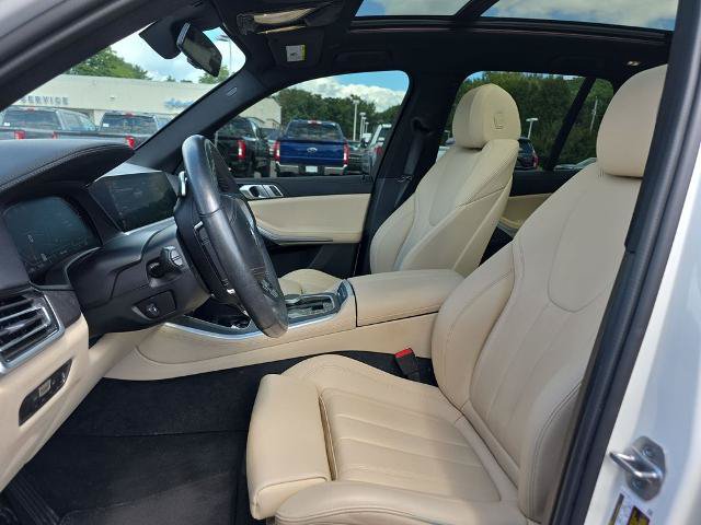 Used 2022 BMW X5 xDrive40i w/ Premium Package AWD/4WD image 23