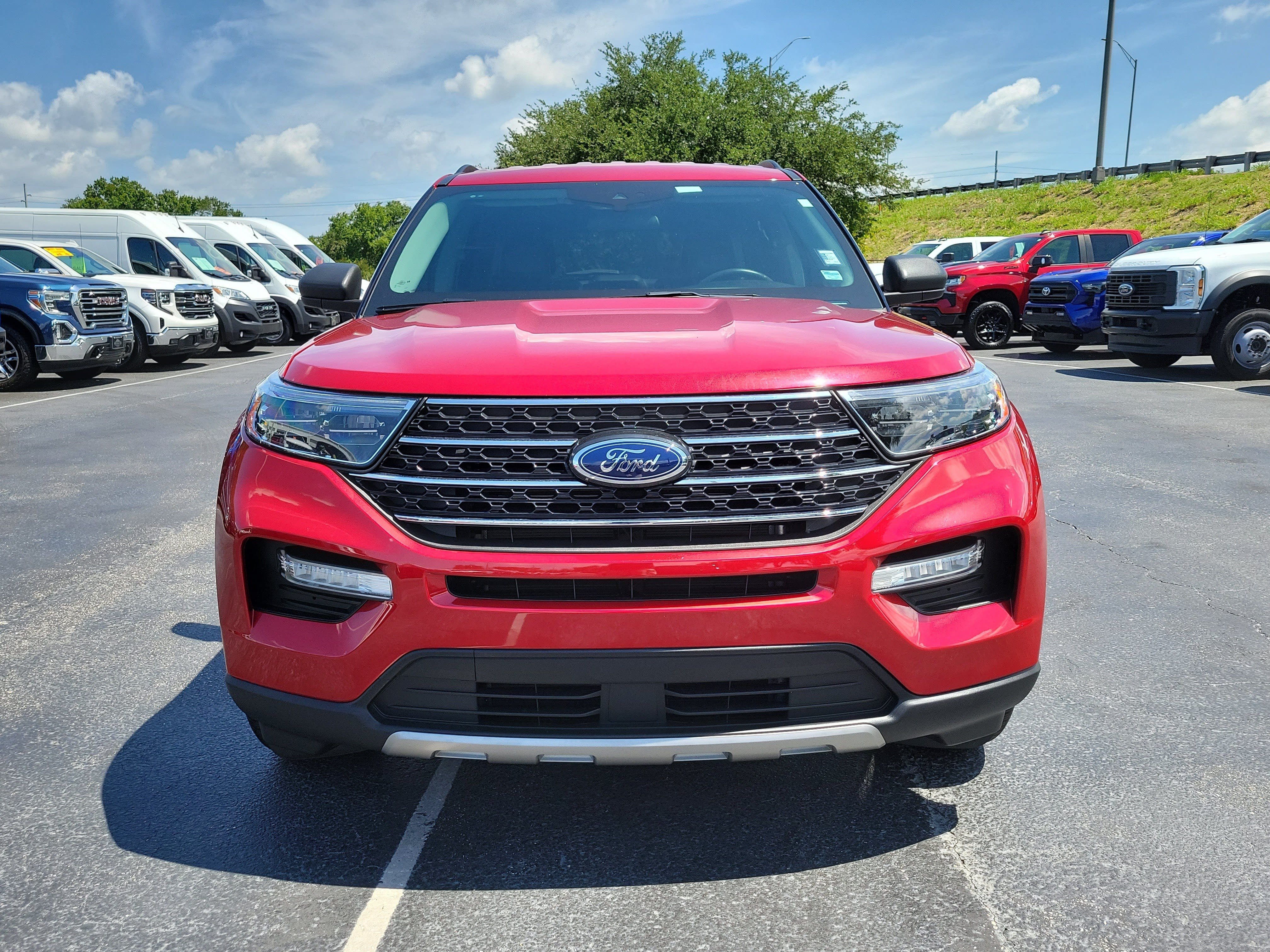 Certified 2023 Ford Explorer XLT w/ Equipment Group 202A RWD image 2