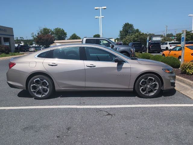 Used 2023 Chevrolet Malibu LT FWD image 4