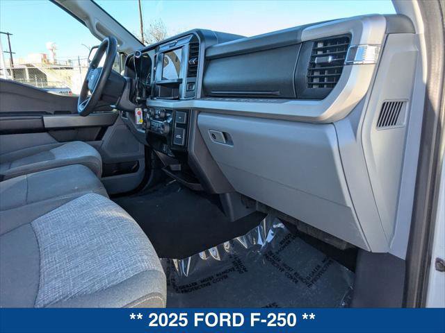 Certified 2025 Ford F250 XLT image 23