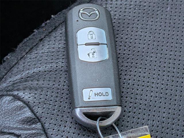 Used 2018 MAZDA MAZDA3 Grand Touring image 27
