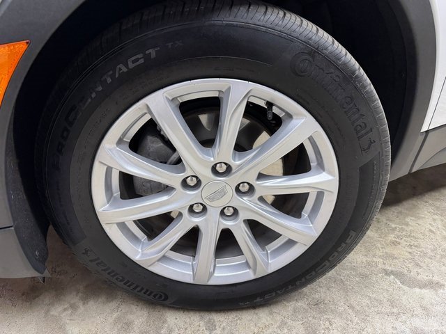 Used 2023 Cadillac XT4 Luxury w/ Cold Weather Package image 27