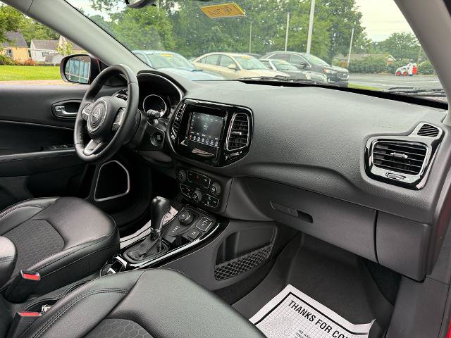 Used 2019 Jeep Compass Latitude AWD/4WD image 24