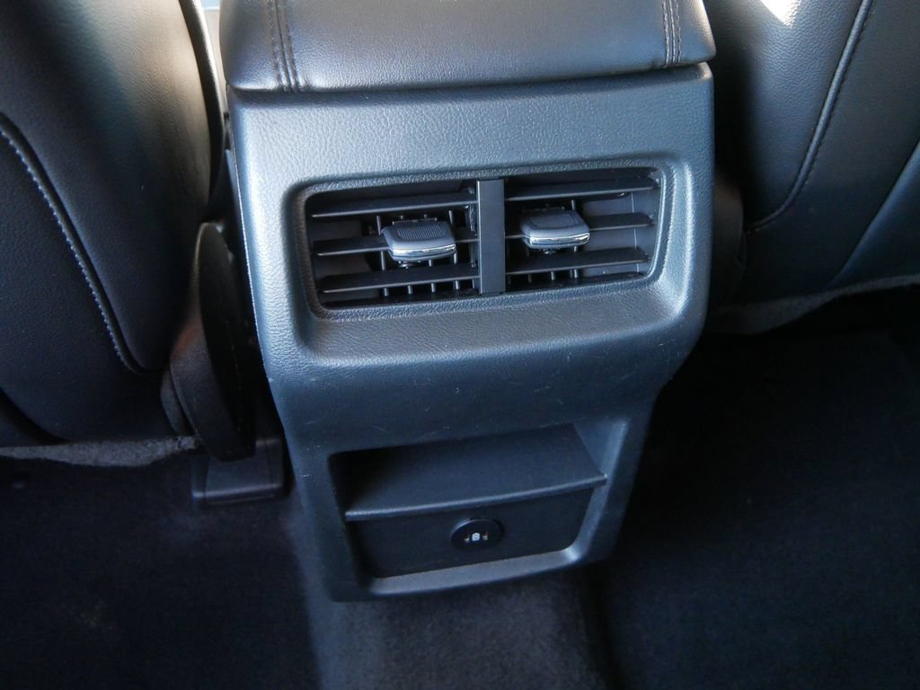 Certified 2024 Ford Edge SEL AWD/4WD image 17