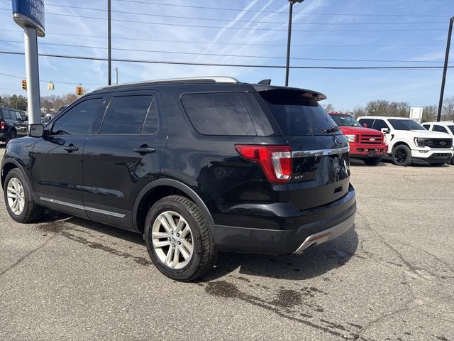 Certified 2017 Ford Explorer XLT image 5