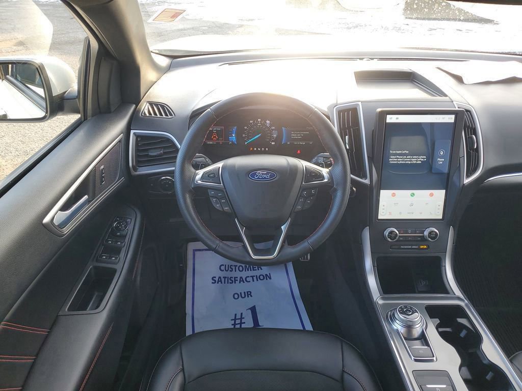 Certified 2022 Ford Edge ST-Line w/ Class II Trailer Tow Package image 13