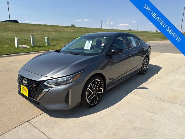 Used 2025 Nissan Sentra SR FWD image 7