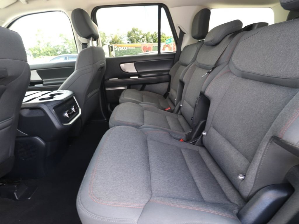 Certified 2025 Ford Expedition Active RWD image 9