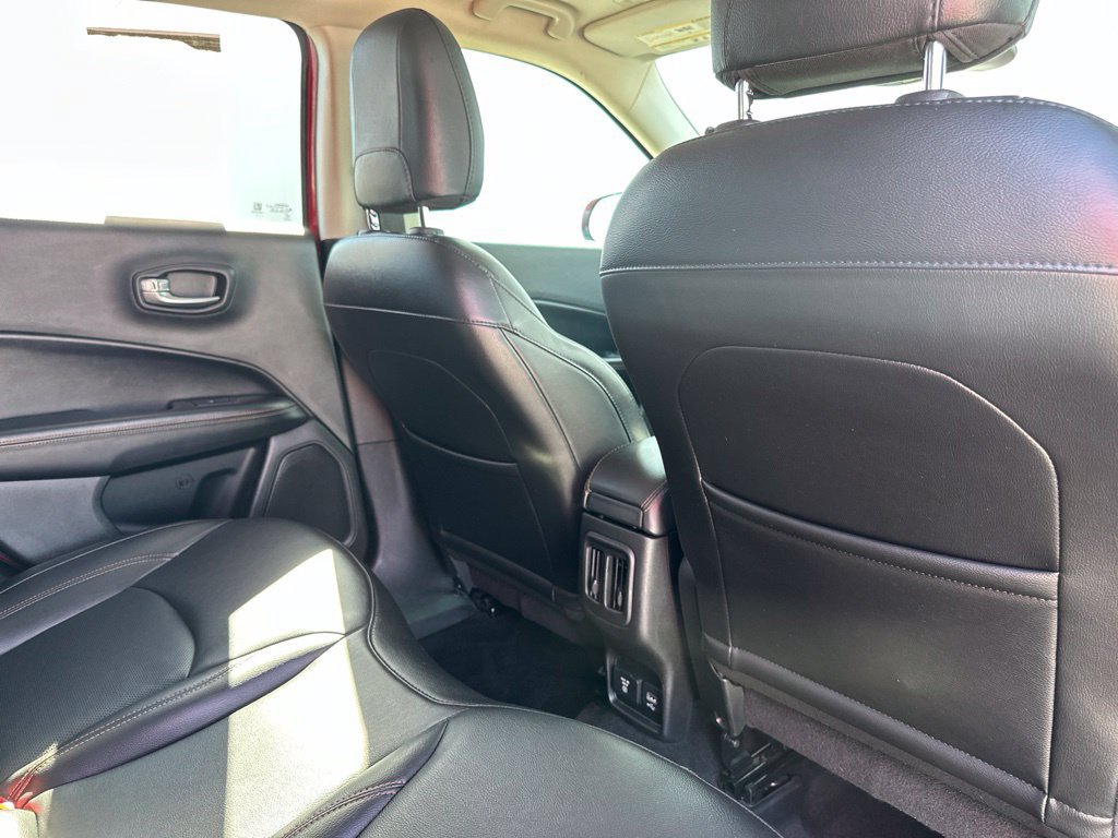 Used 2019 Jeep Compass Limited AWD/4WD image 30