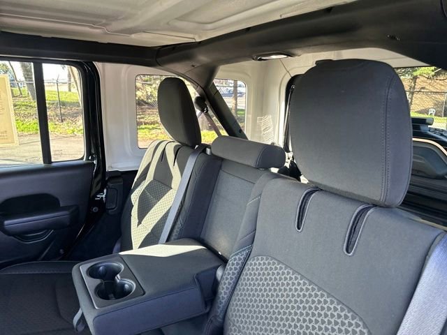 Used 2025 Jeep Wrangler Unlimited Rubicon 4xe w/ Safety Group AWD/4WD image 28
