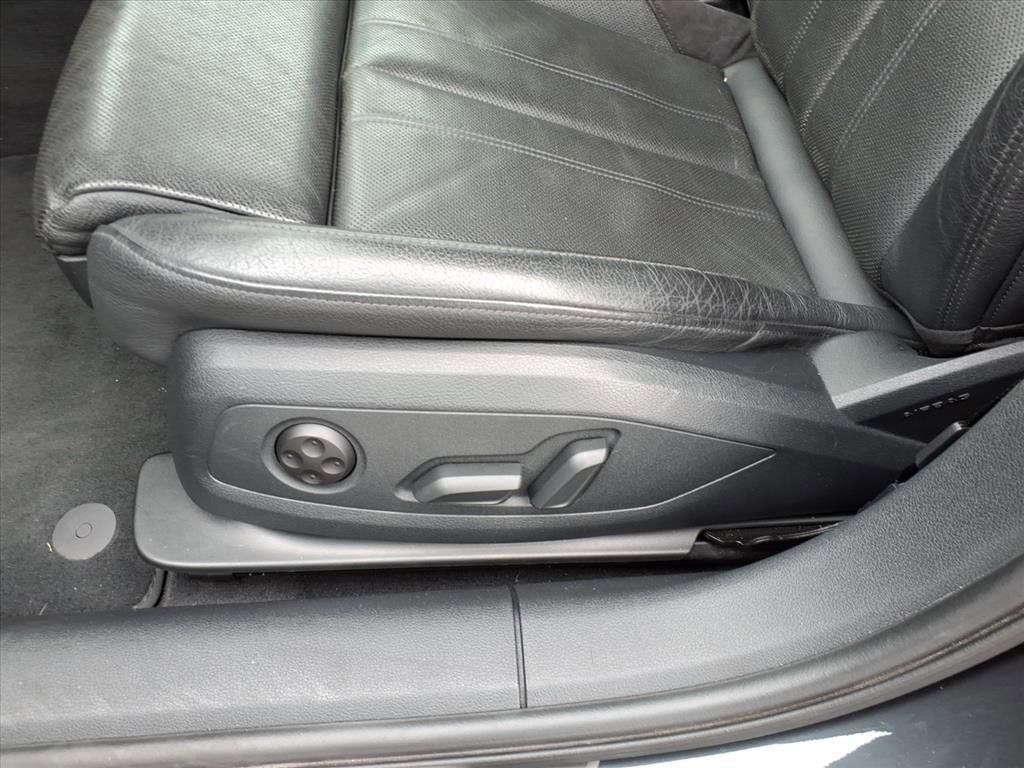 Used 2018 Audi A4 2.0T Prestige image 12