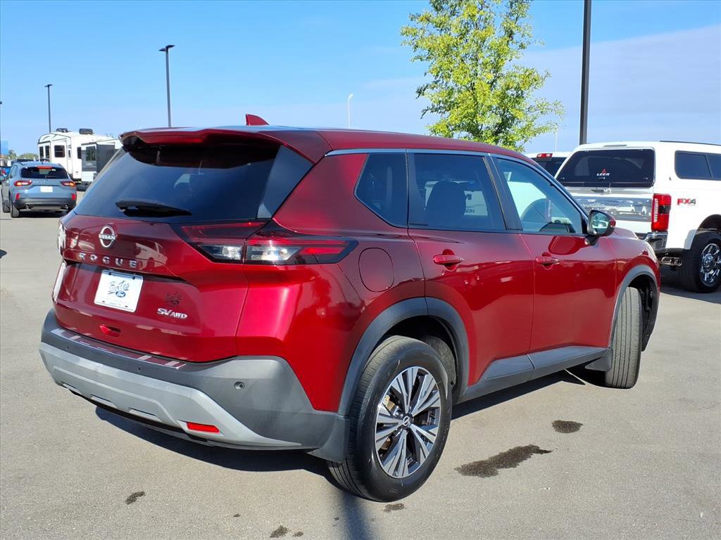 Used 2022 Nissan Rogue SV image 5