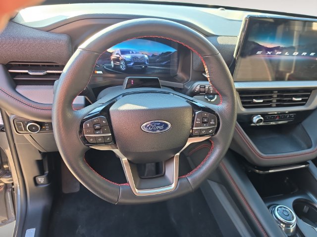 Certified 2025 Ford Explorer ST-Line w/ ST-Line Street Pack AWD/4WD image 12