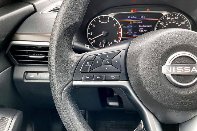 Used 2025 Nissan Altima 2.5 SV FWD image 18