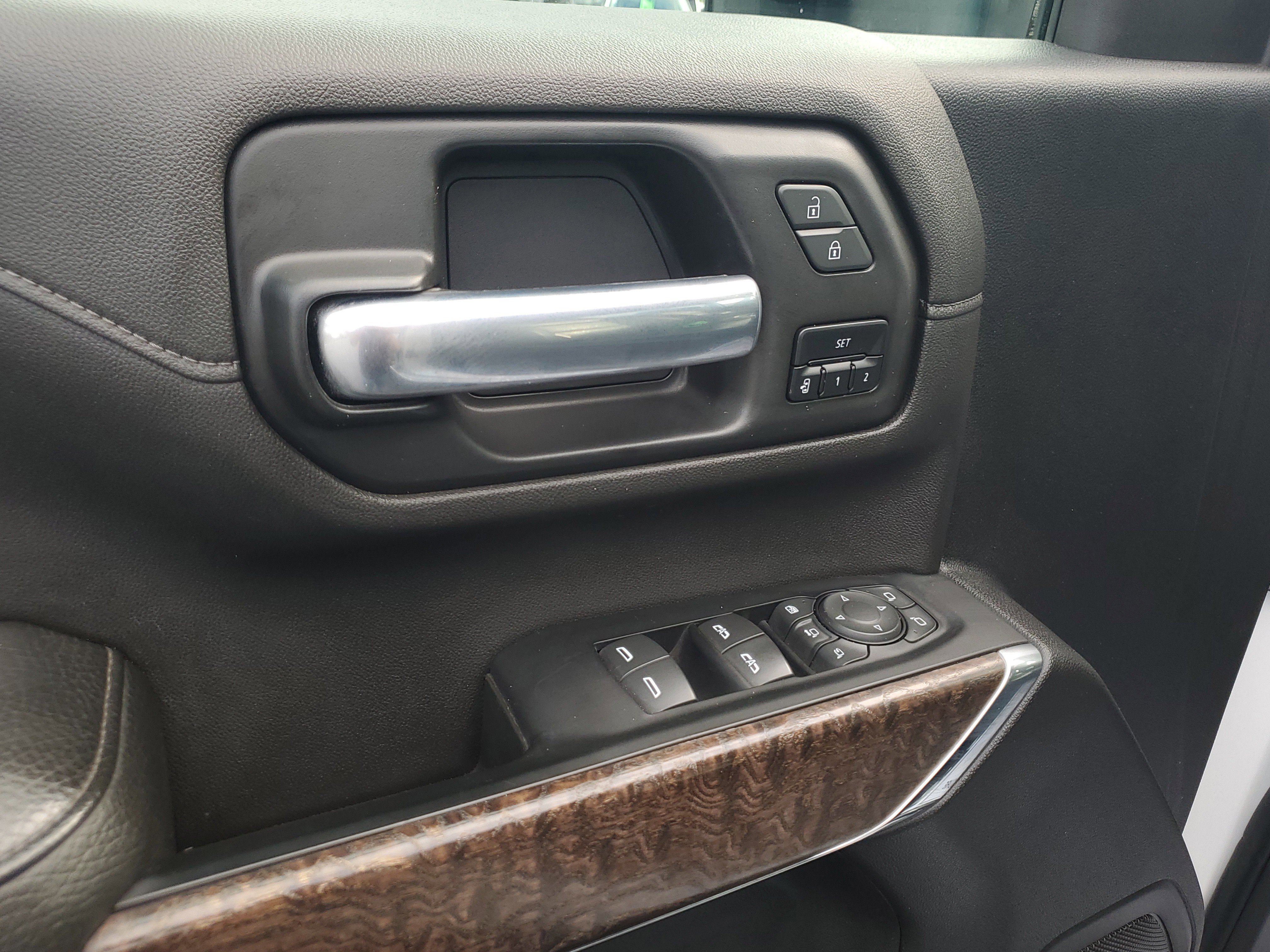 Used 2023 GMC Sierra 3500 Denali w/ Technology Package image 19