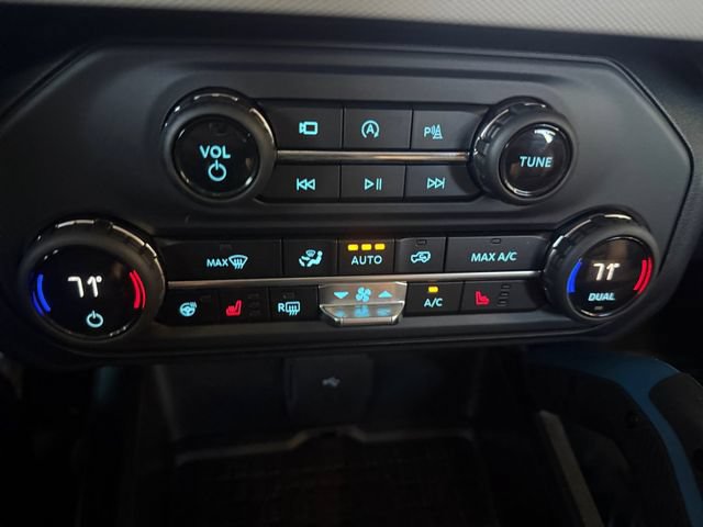 Certified 2024 Ford Bronco Wildtrak AWD/4WD image 10