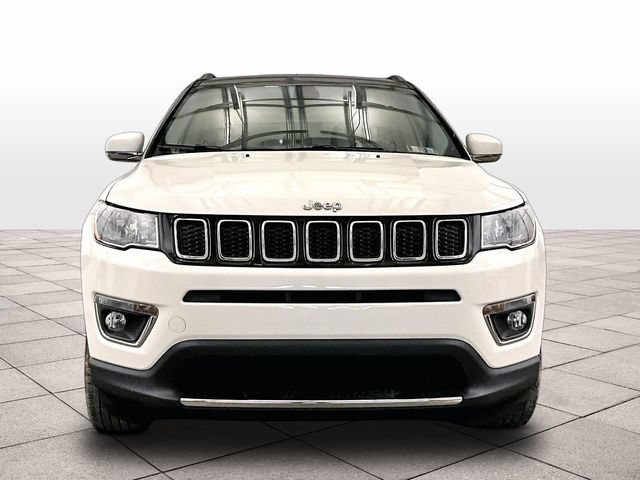 Used 2018 Jeep Compass Limited w/ Safe & Security Group AWD/4WD image 3