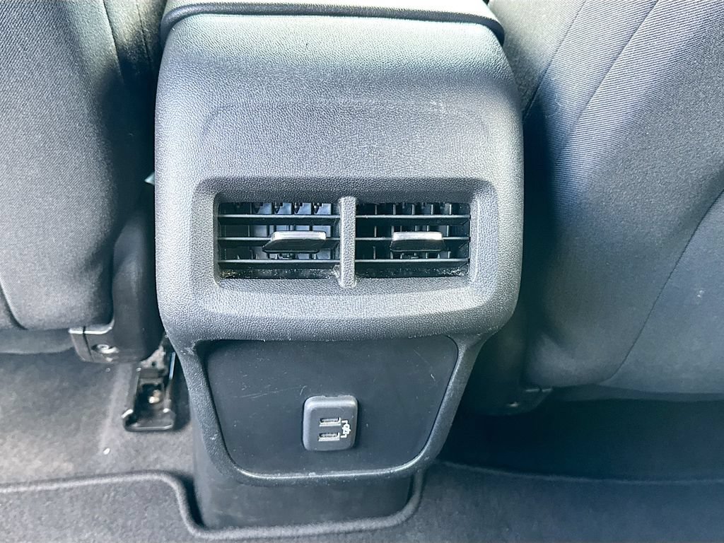 Used 2021 Chevrolet Equinox LT FWD image 26