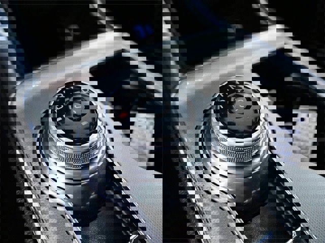 Certified 2022 Ford Edge Titanium w/ Equipment Group 301A image 22