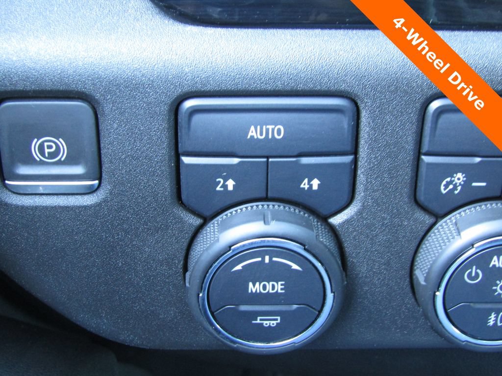 Used 2023 Chevrolet Silverado 1500 RST AWD/4WD image 7
