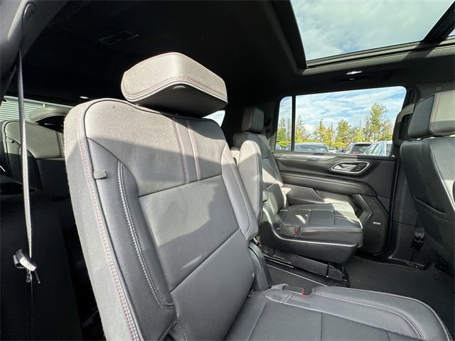 Used 2023 Chevrolet Suburban RST w/ Sport Performance Package image 39