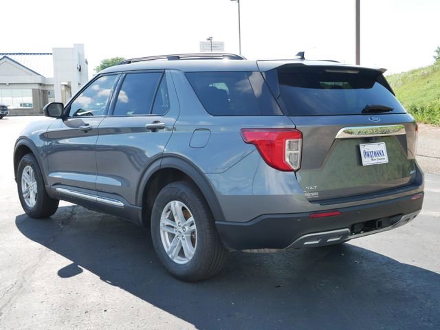Certified 2024 Ford Explorer XLT w/ Equipment Group 202A AWD/4WD image 3