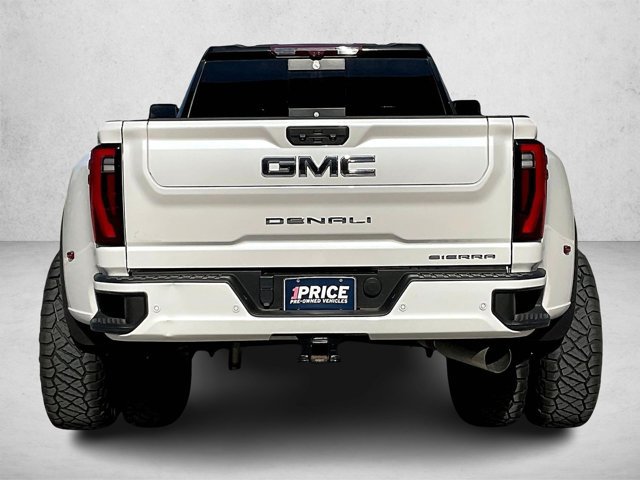 Used 2024 GMC Sierra 3500 Denali Ultimate AWD/4WD image 4