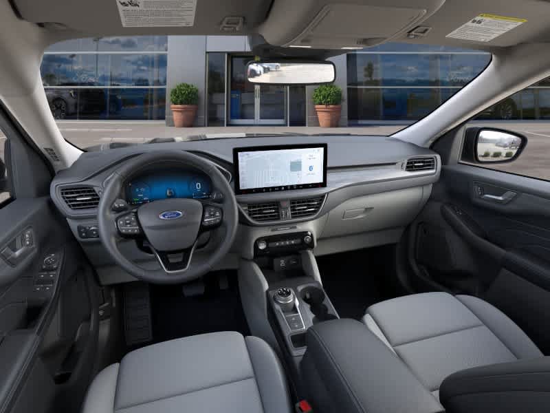 Certified 2025 Ford Escape SE FWD image 17