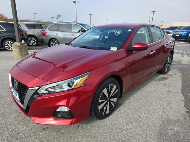 Used 2021 Nissan Altima 2.5 SV
