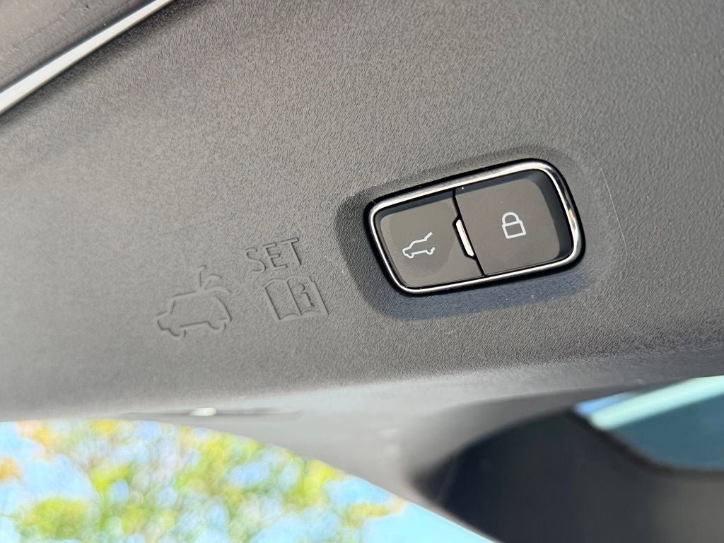 Certified 2025 Ford Expedition Max Active AWD/4WD image 36