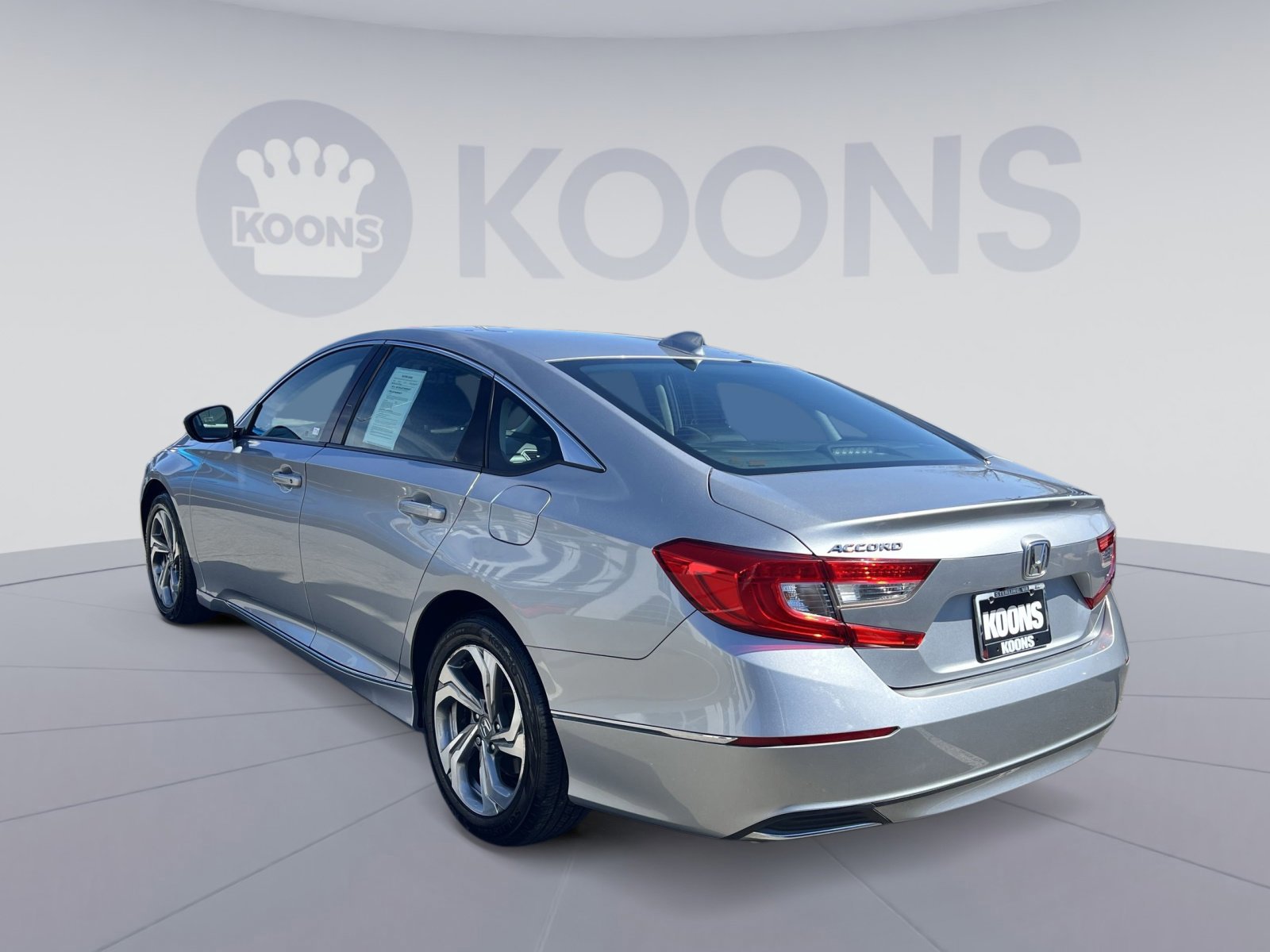 Used 2019 Honda Accord EX image 3