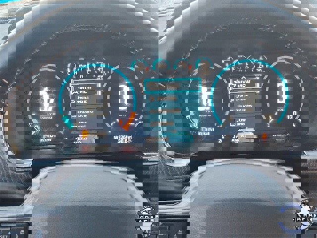 Certified 2022 Ford F150 Platinum w/ Equipment Group 701A High image 13