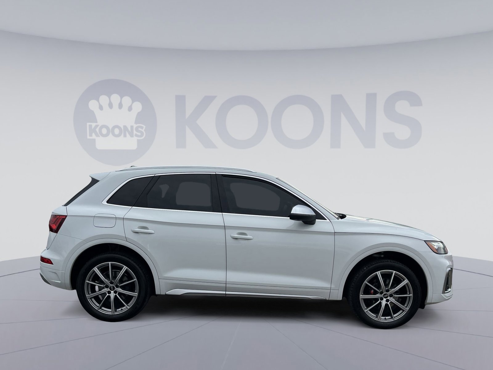 Used 2023 Audi SQ5 Premium Plus w/ Premium Plus Package image 6