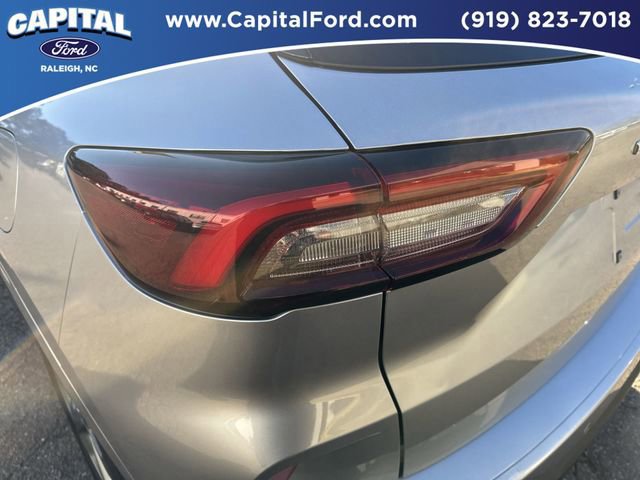 Certified 2023 Ford Escape ST-Line w/ Tech Pack #1 image 15