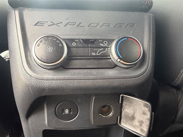 Certified 2025 Ford Explorer ST-Line w/ ST-Line Street Pack AWD/4WD image 21