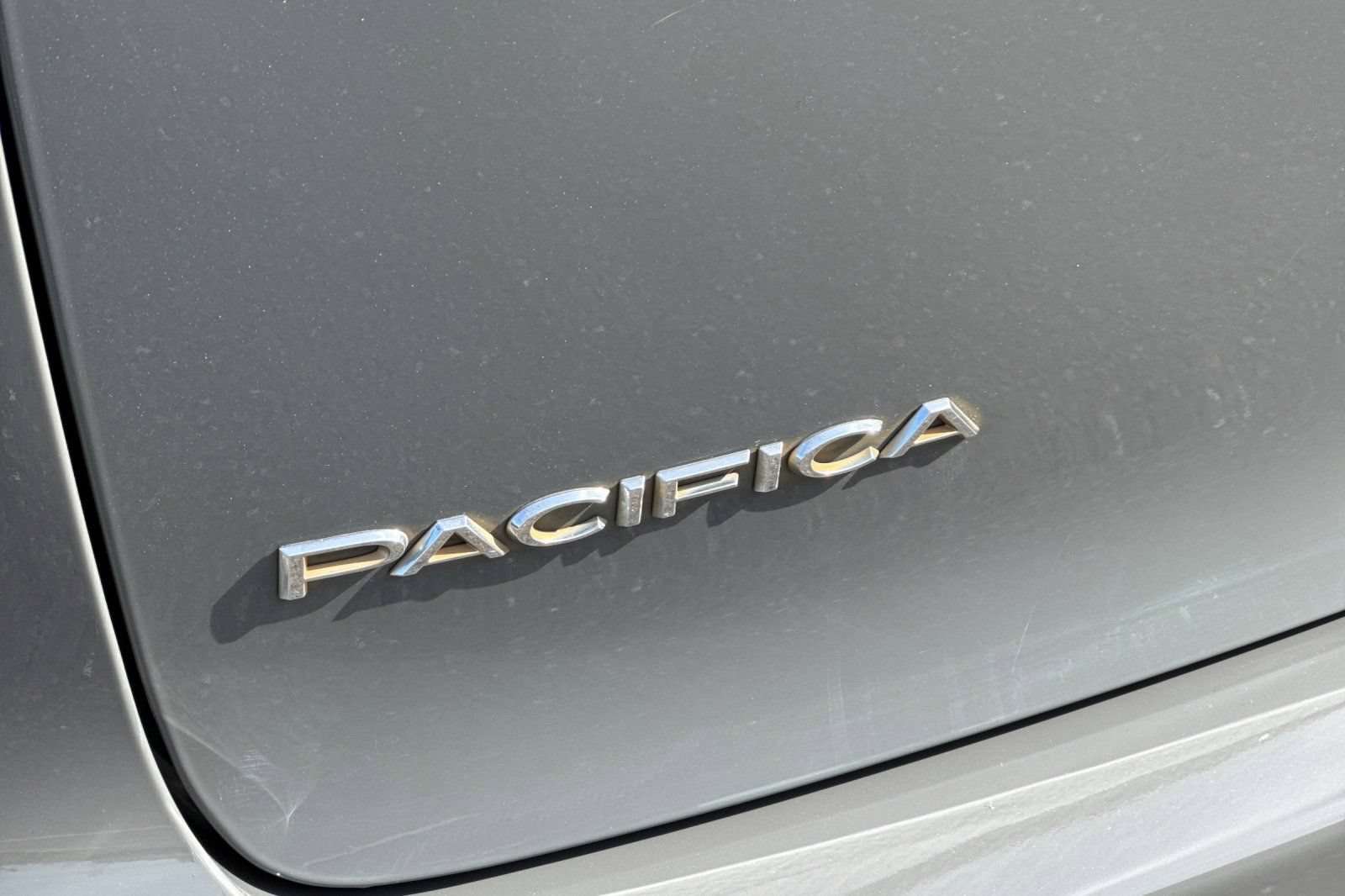 Used 2022 Chrysler Pacifica Touring-L FWD image 14