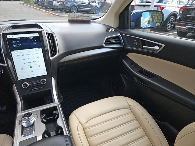 Certified 2024 Ford Edge SEL w/ Convenience Package image 16