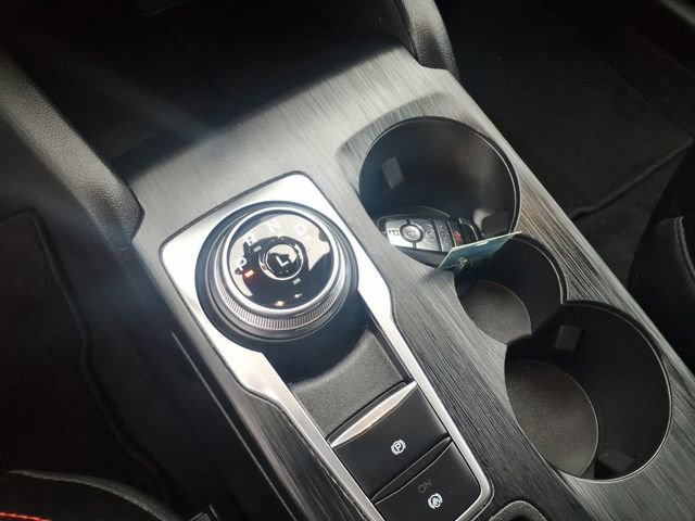 Certified 2024 Ford Escape ST-Line Select w/ Tech Pack #1 image 24