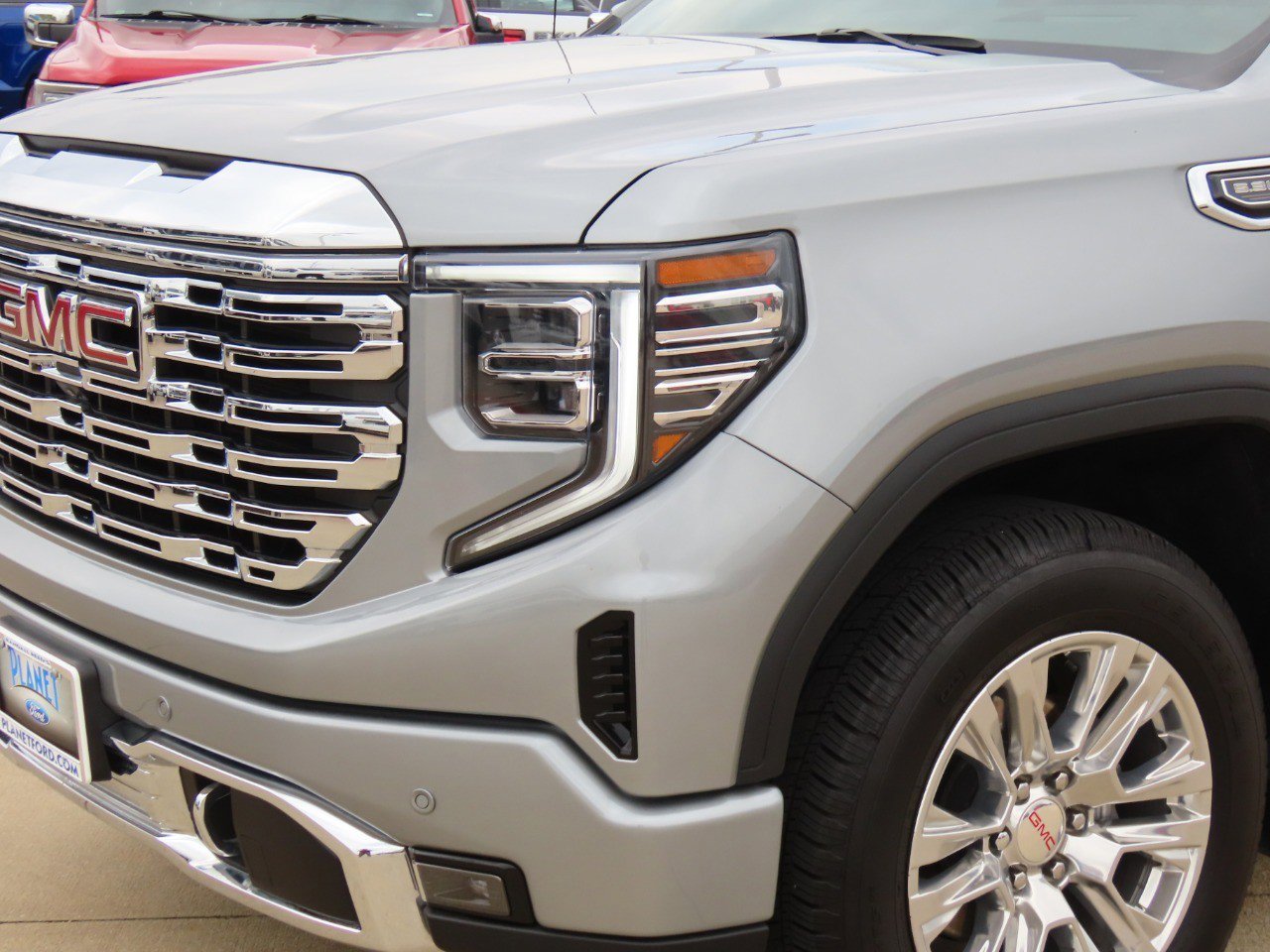 Used 2025 GMC Sierra 1500 Denali w/ Technology Package image 3