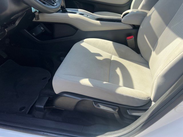 Used 2019 Honda HR-V LX image 11