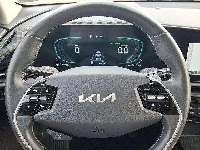 Used 2023 Kia Niro EX FWD image 22